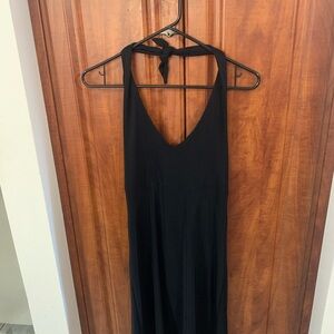 Station wagon Black  Halter V-Neck Dress